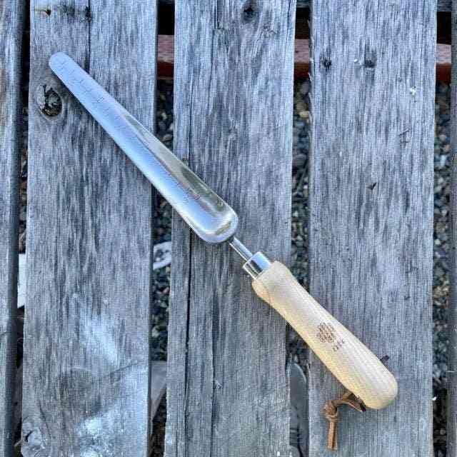Garden Widger & Transplanting Seeding Tool - Stainless and Hardwood