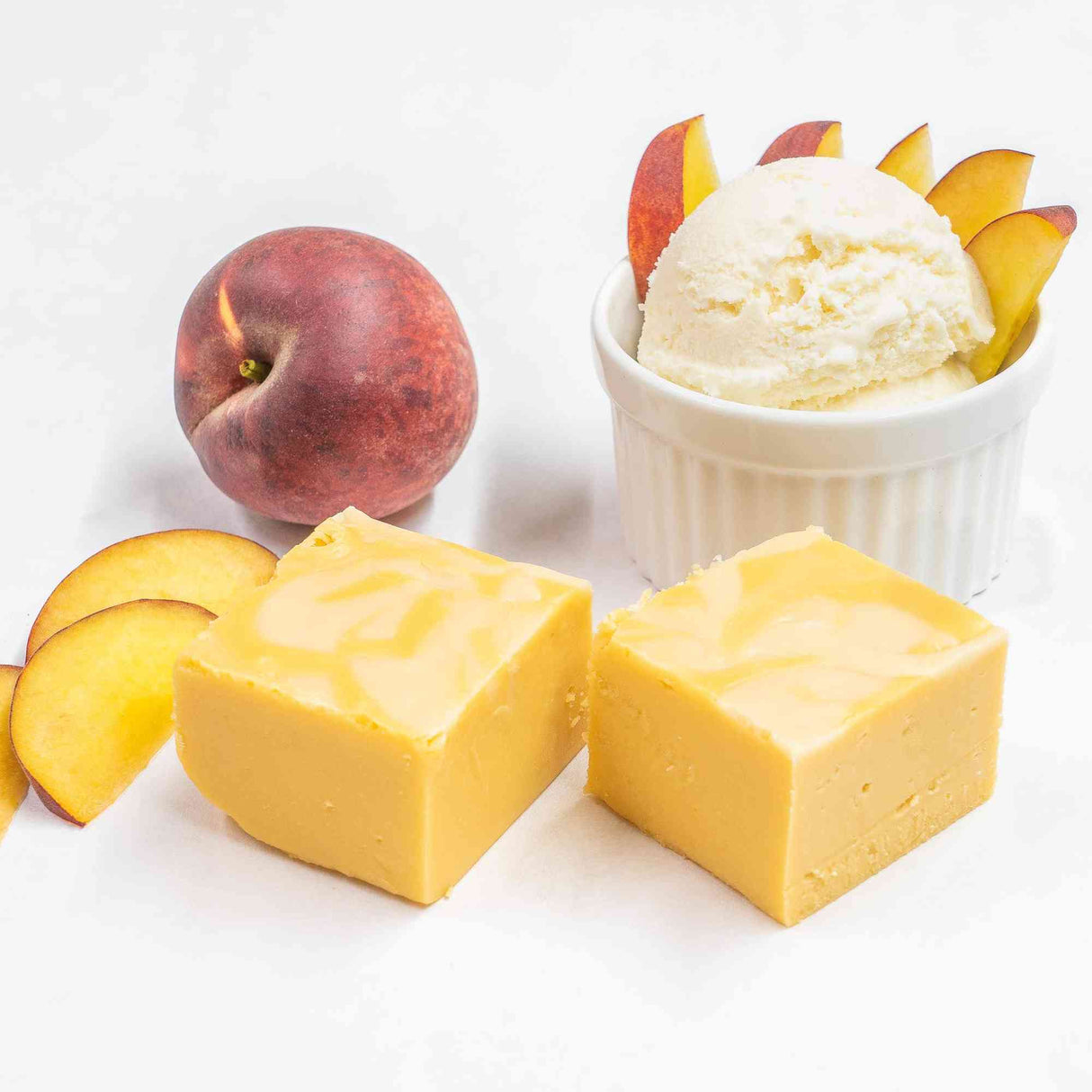 Peaches & Cream 1/2 lb. Fudge Bar