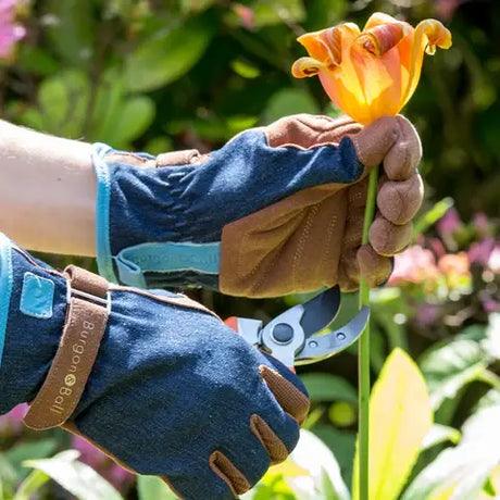 Burgon & Ball - Dig the Glove - Denim - M/L Garden Glove